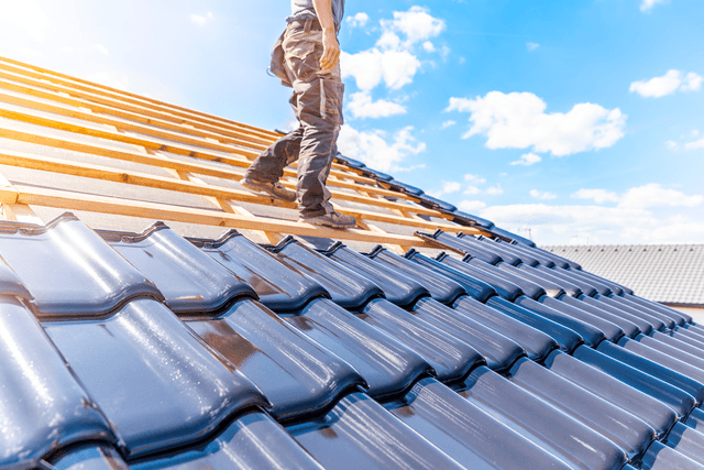 Man Roofing 1130x750 ct